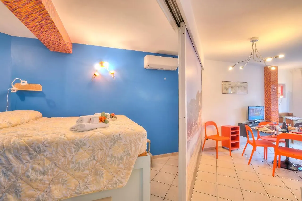 Il Suono Del Mare 200M From Sea - Happy Rentals Cervo