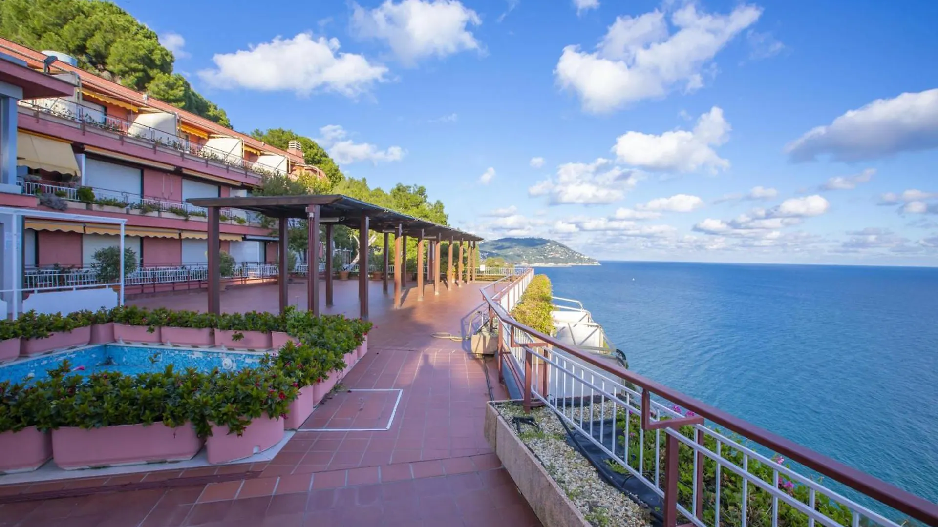 Il Suono Del Mare 200M From Sea - Happy Rentals Cervo Apartment